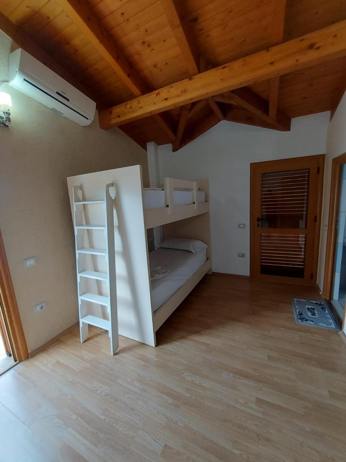 Vila Green Relax Vlorë Eksteriør billede